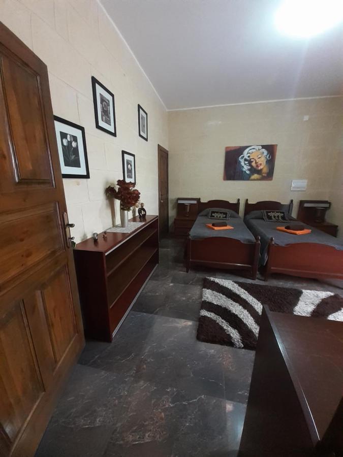 Apartmán Trigoria Sannat Exteriér fotografie